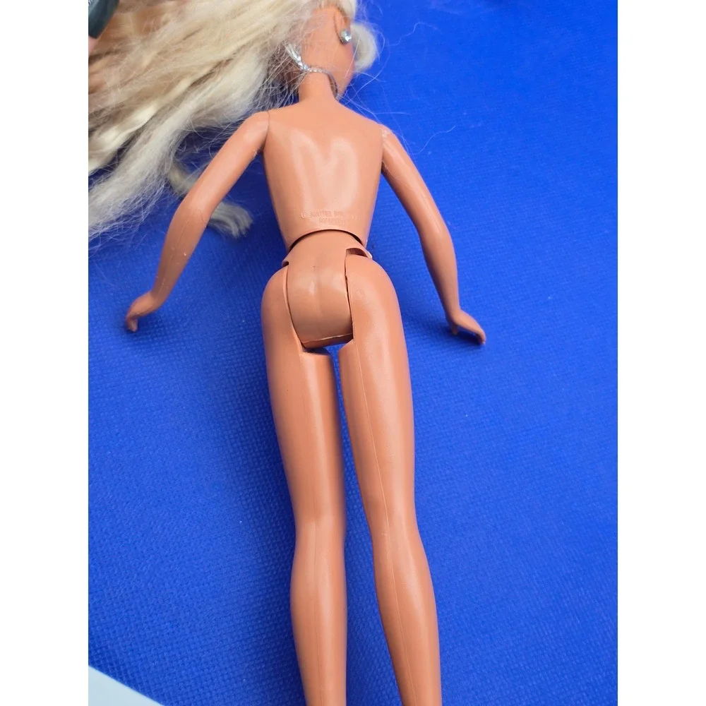 Vintage Skipper Glitter Beach Barbie Doll 1987 w/ Necklace No Clothes Mattel